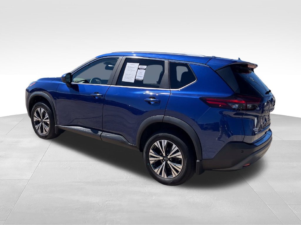 Certified 2023 Nissan Rogue SV w/ SV Premium B Package AWD/4WD image 3