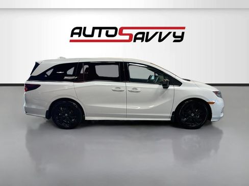 Used 2024 Honda Odyssey Sport image 8