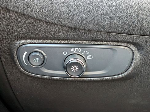 Used 2024 Chevrolet Equinox LT image 17