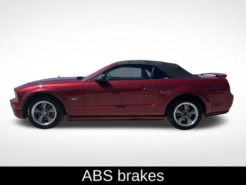 Used 2006 Ford Mustang GT Premium image 4