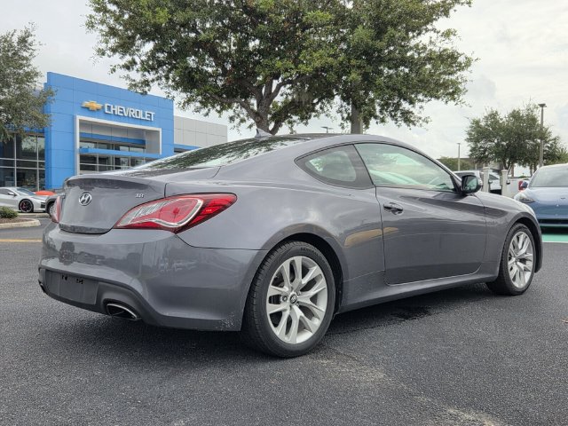 Used 2015 Hyundai Genesis 3.8 RWD image 6
