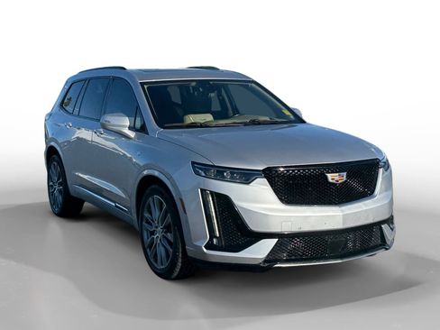 Used 2020 Cadillac XT6 Sport w/ Platinum Package image 7