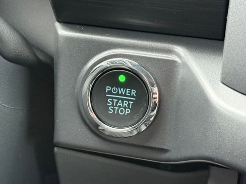 New 2025 Ford F150 Lightning XLT image 20