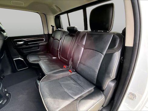 Used 2024 RAM 2500 Laramie AWD/4WD image 19