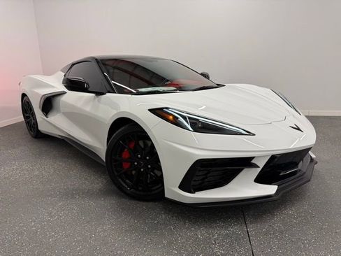 Used 2023 Chevrolet Corvette Stingray w/ Z51 Performance Package image 5