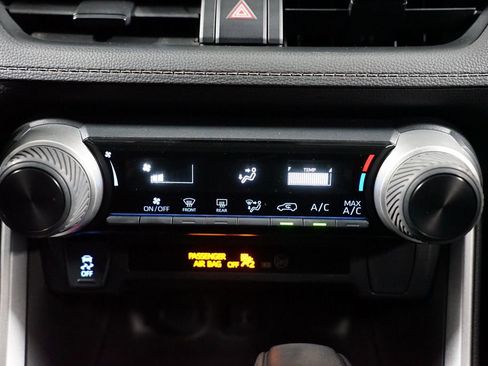 Certified 2022 Toyota RAV4 LE image 19
