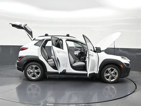 Used 2022 Hyundai Kona SEL FWD image 32