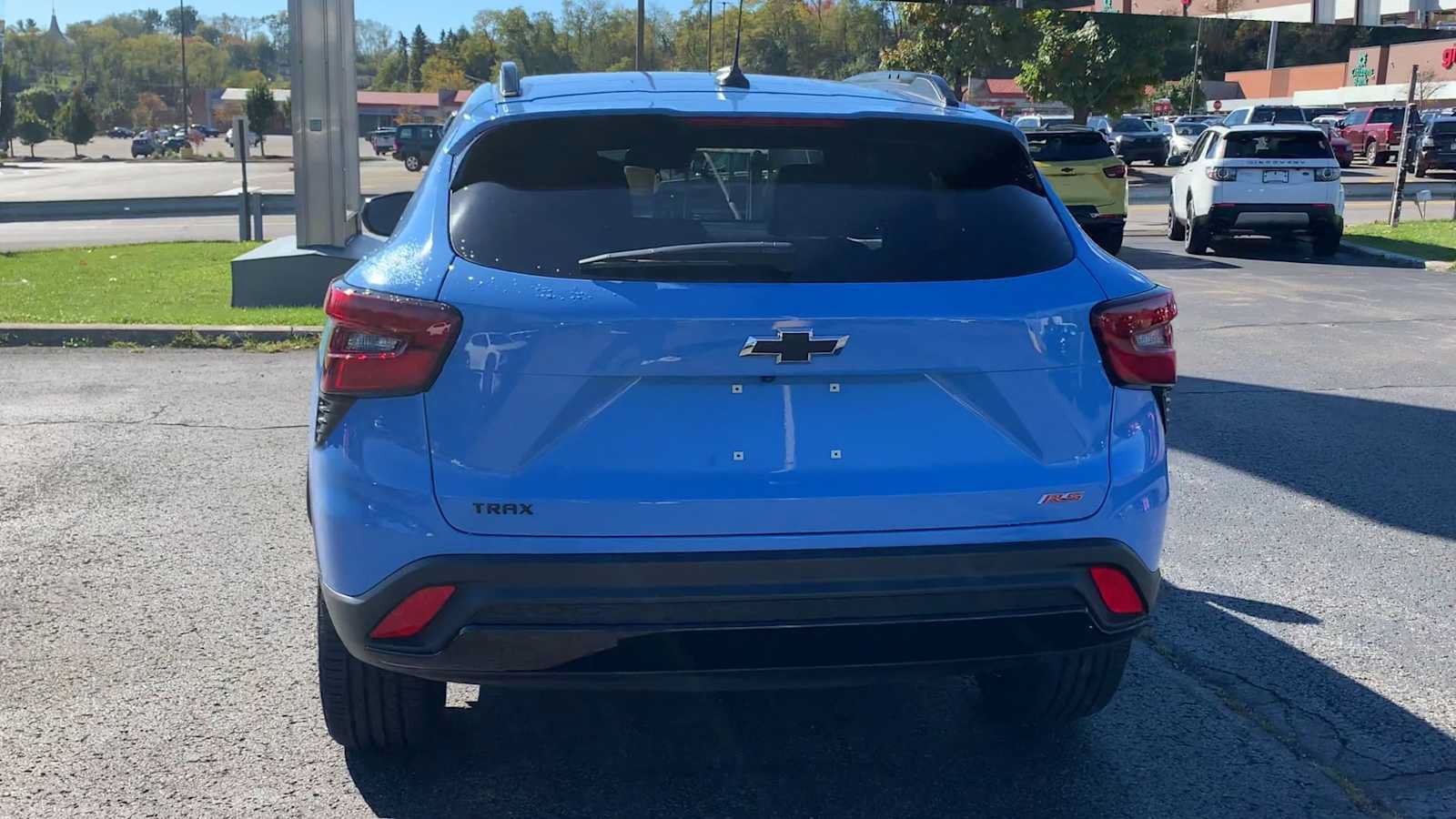 Certified 2024 Chevrolet Trax RS w/ Sunroof Package FWD image 7