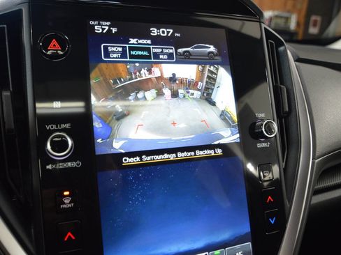 Used 2025 Subaru Crosstrek 2.0i Premium image 33