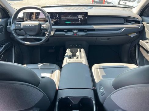 Used 2026 Kia EV9 Light RWD image 12