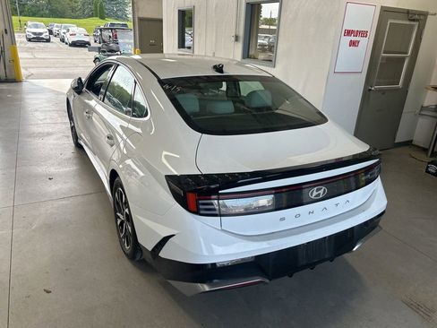 Used 2025 Hyundai Sonata SEL FWD image 6