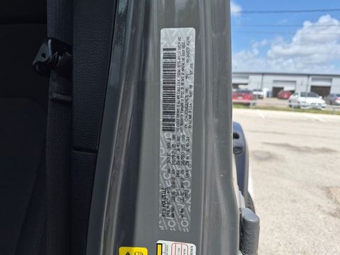 Used 2019 Jeep Wrangler Unlimited Sport S AWD/4WD image 15