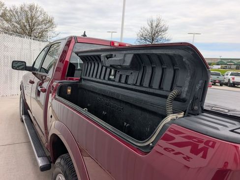 Used 2017 RAM 1500 Laramie w/ Convenience Group AWD/4WD image 5