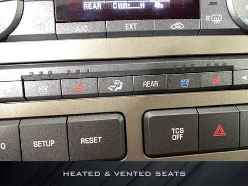 Used 2014 Lincoln Navigator 4WD image 5