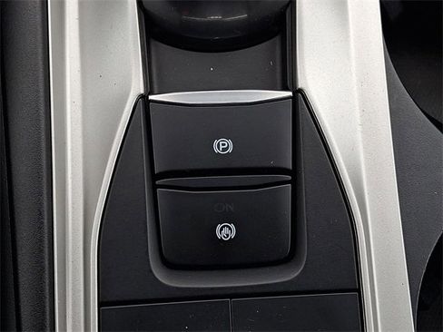 Certified 2023 Ford Explorer XLT image 26