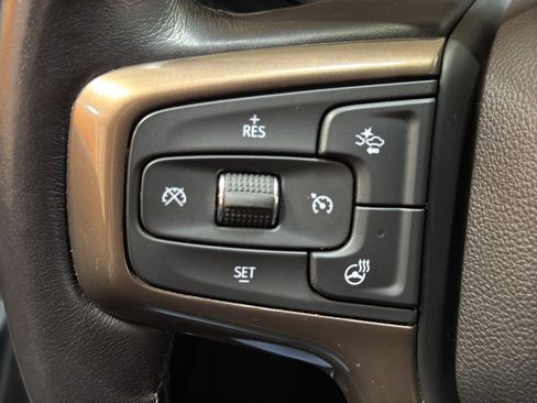 Certified 2022 Chevrolet Silverado 1500 High Country w/ Technology Package image 25