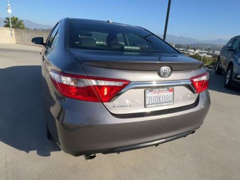 Used 2017 Toyota Camry XSE image 7