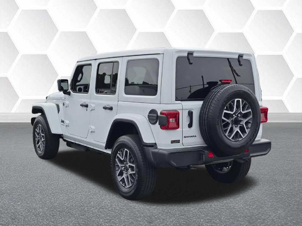 Certified 2026 Jeep Wrangler Unlimited Sahara AWD/4WD image 5