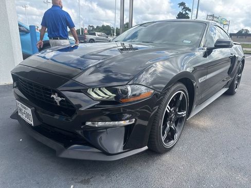 Used 2020 Ford Mustang GT Premium w/ Equipment Group 401A RWD image 1