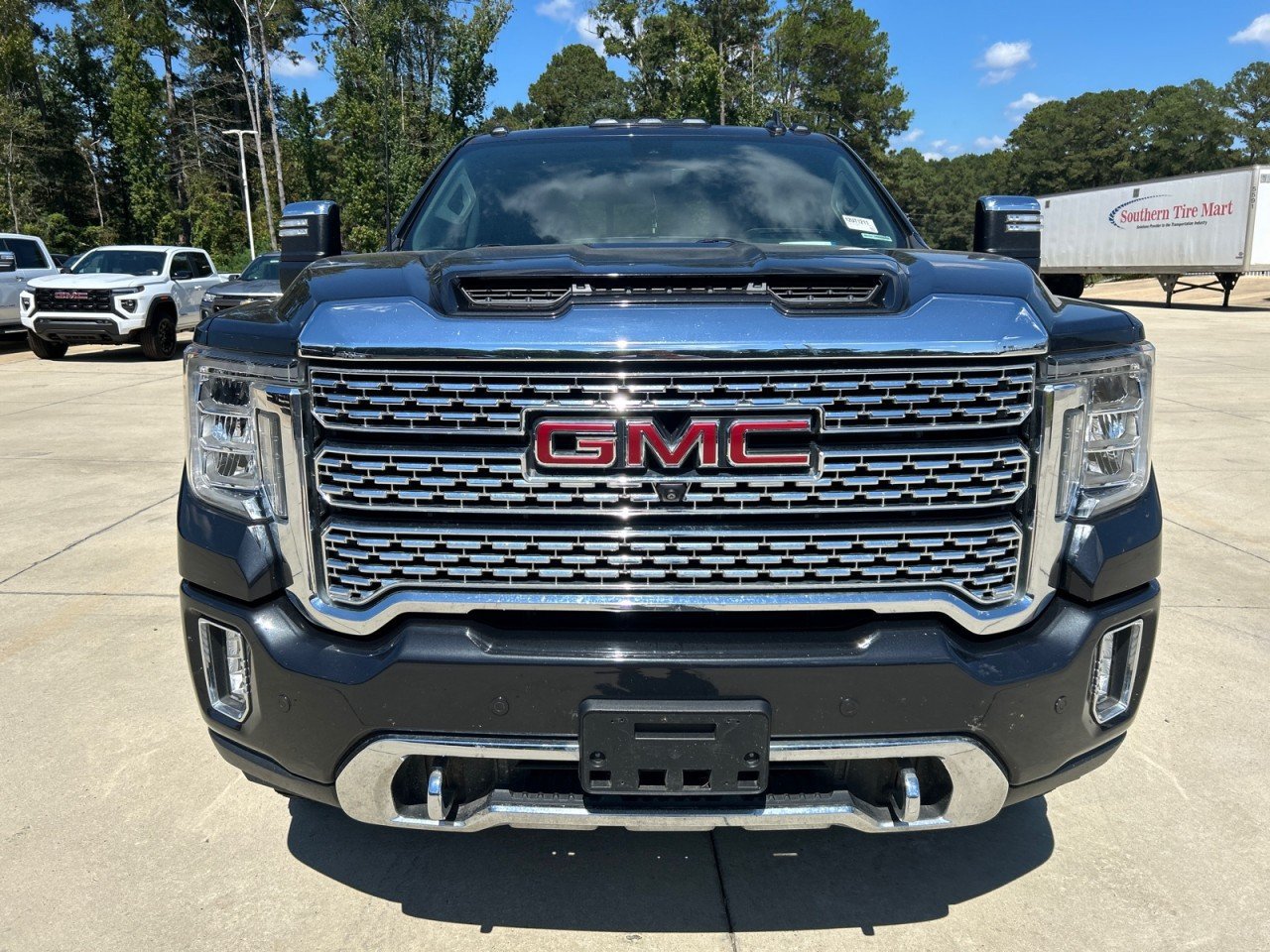 Used 2020 GMC Sierra 2500 Denali w/ Denali Ultimate Package AWD/4WD image 5