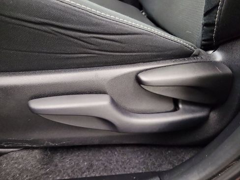 Used 2018 Toyota RAV4 XLE image 12