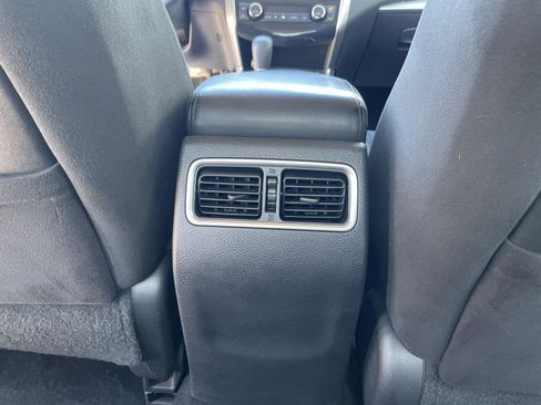 Used 2015 Nissan Altima 2.5 SV w/ Convenience Package FWD image 25