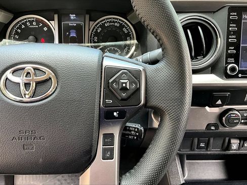 Used 2023 Toyota Tacoma SR5 RWD image 11