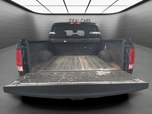 Used 2019 RAM 1500 Express RWD image 18