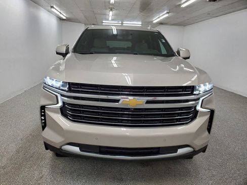 Used 2024 Chevrolet Tahoe LT w/ Luxury Package image 2
