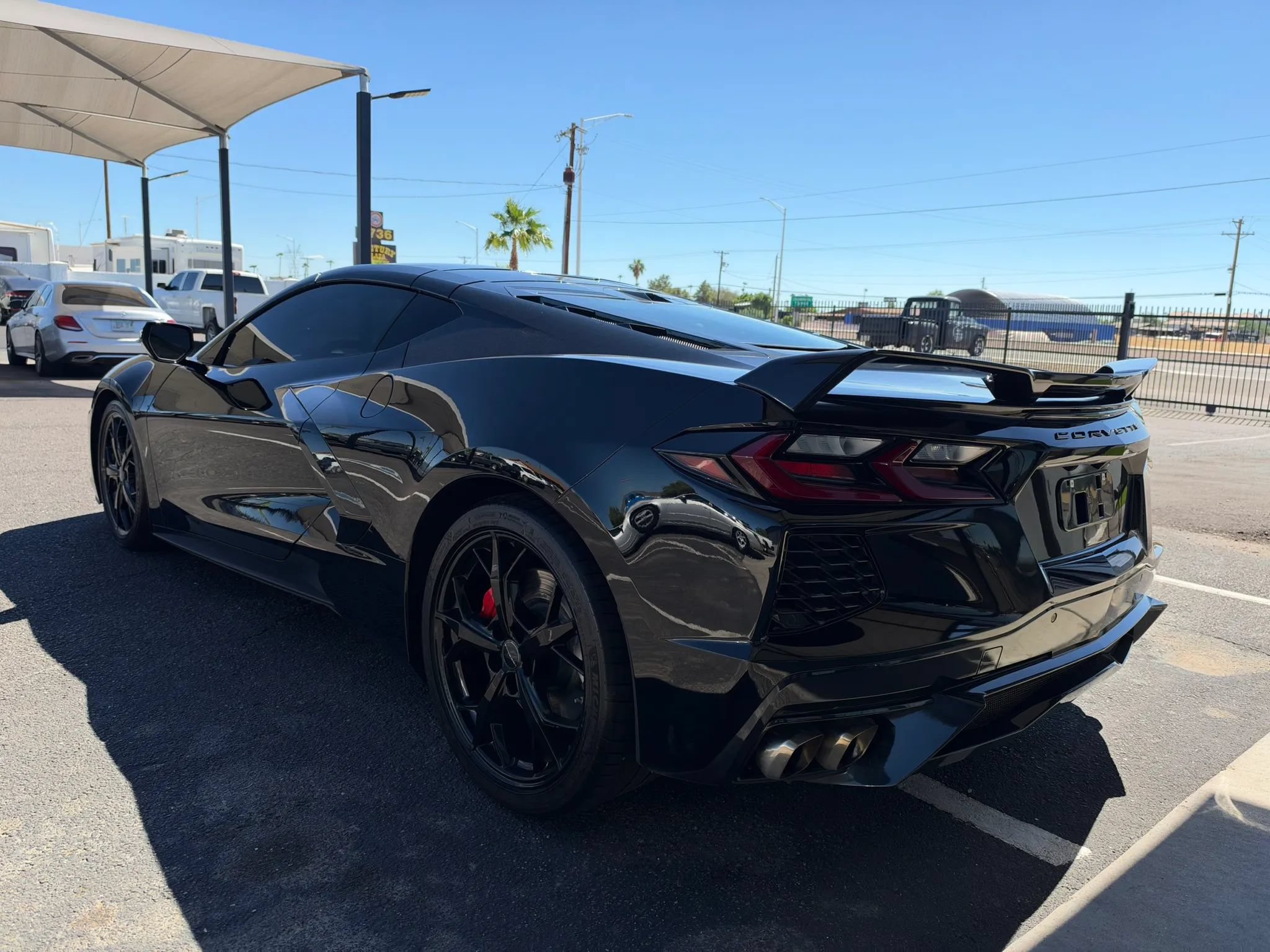 Used 2022 Chevrolet Corvette Stingray Premium Cpe w/ Z51 Performance Package RWD image 4