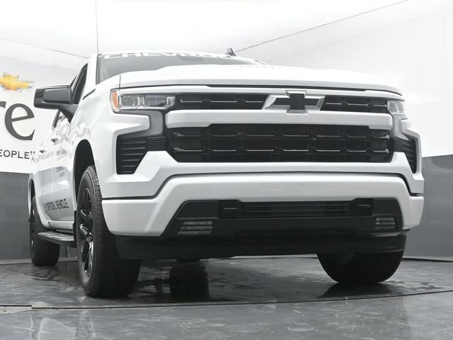 New 2026 Chevrolet Silverado 1500 RST w/ LPO, Dark Essentials Package AWD/4WD image 3