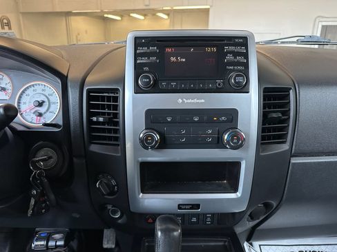 Used 2014 Nissan Titan PRO-4X AWD/4WD image 6