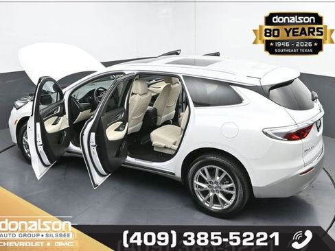 Used 2023 Buick Enclave Essence w/ Experience Buick Package FWD image 27