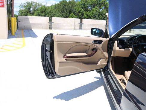 Used 2006 BMW 330Ci Convertible RWD image 89