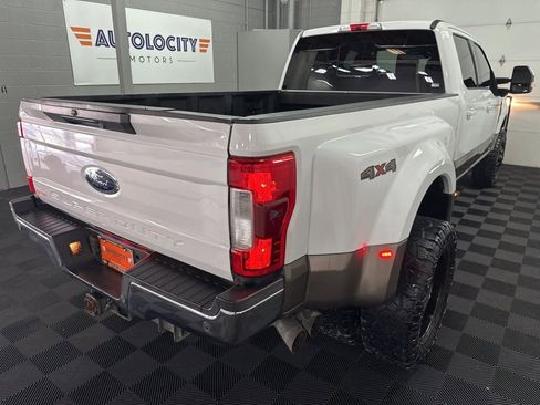 Used 2018 Ford F350 Lariat w/ Lariat Ultimate Package AWD/4WD image 9