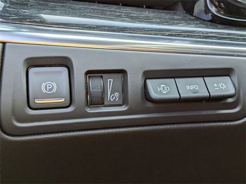 Certified 2022 Cadillac XT5 Premium Luxury w/ Technology Package image 26