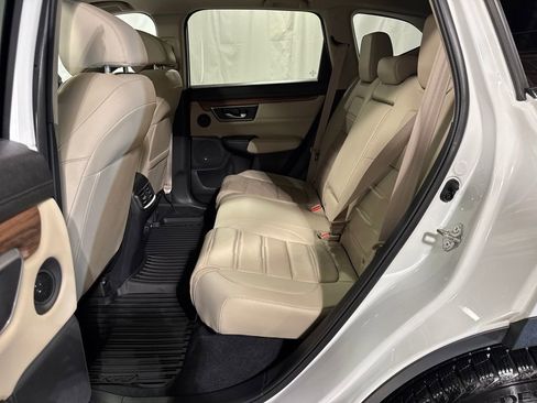 Used 2020 Honda CR-V Touring image 5