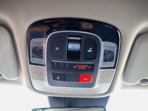 Used 2024 Hyundai Tucson Limited FWD image 19