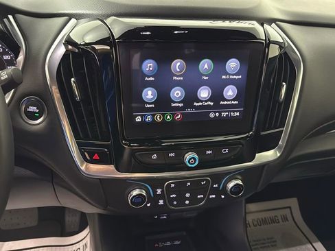 Used 2023 Chevrolet Traverse RS image 20