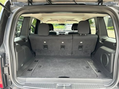 Used 2011 Jeep Liberty Sport RWD image 20