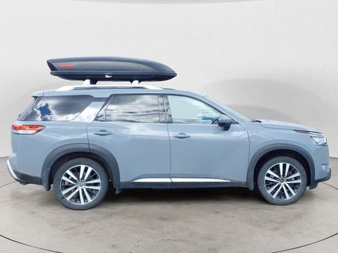 Used 2023 Nissan Pathfinder Platinum AWD/4WD image 6