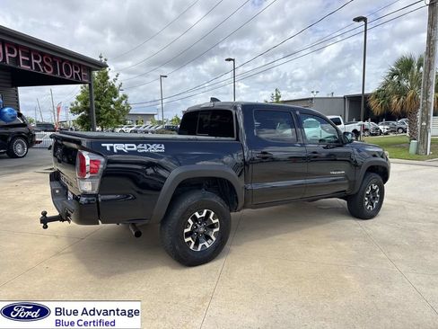 Used 2021 Toyota Tacoma TRD Off-Road w/ Technology Package AWD/4WD image 10