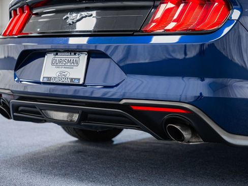 Certified 2019 Ford Mustang Coupe image 18