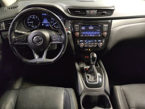 Used 2020 Nissan Rogue Sport SL w/ Premium Package FWD image 22