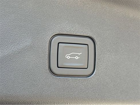 New 2026 Cadillac Vistiq Sport w/ LPO, Floor Liner Package image 13