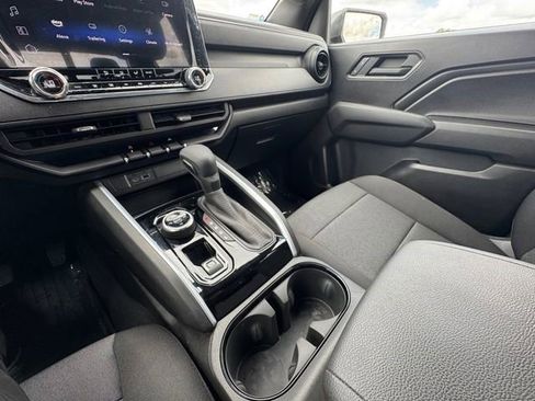 Certified 2025 Chevrolet Colorado Trail Boss AWD/4WD image 11