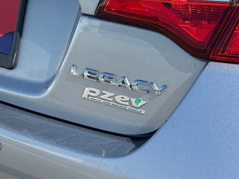 Used 2017 Subaru Legacy 2.5i Limited AWD/4WD image 24
