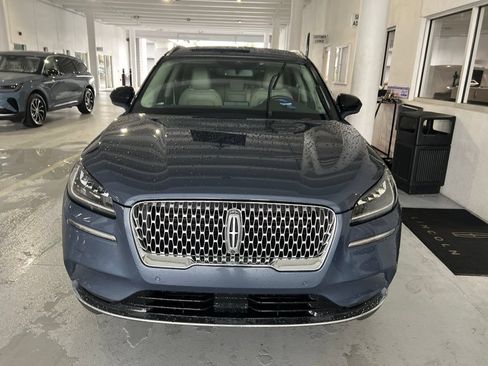 Used 2022 Lincoln Corsair FWD w/ Equipment Group 101A image 5
