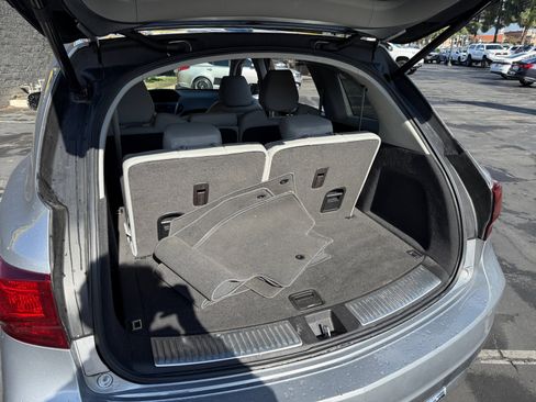 Used 2020 Acura MDX SH-AWD image 23