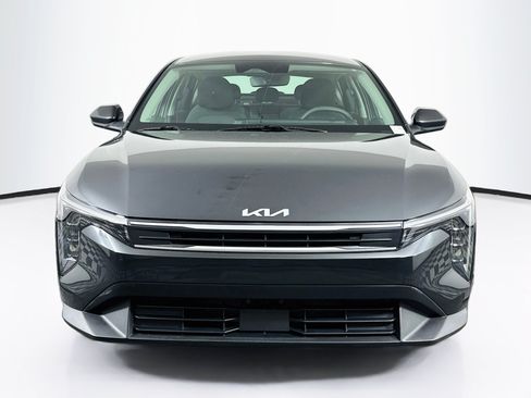 Used 2025 Kia K4 FWD image 2